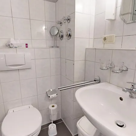 Appartementhaus Binzer Sterne 21 公寓 *