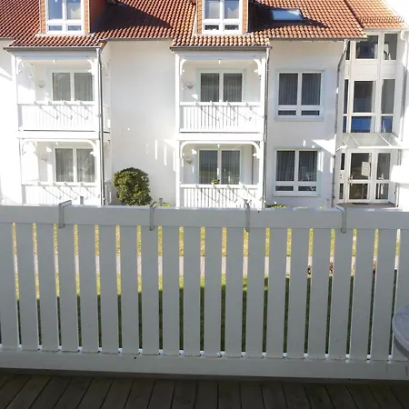 Appartementhaus Binzer Sterne 21 宾茨