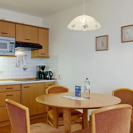 Appartementhaus Binzer Sterne 21 宾茨